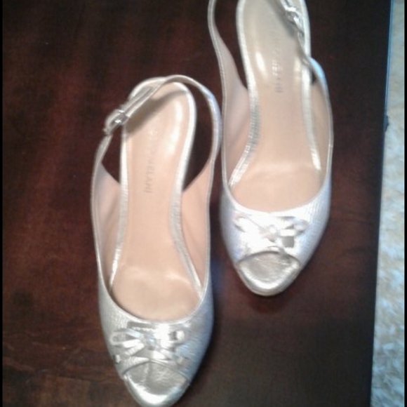 Shoes - Picture 2 of 6